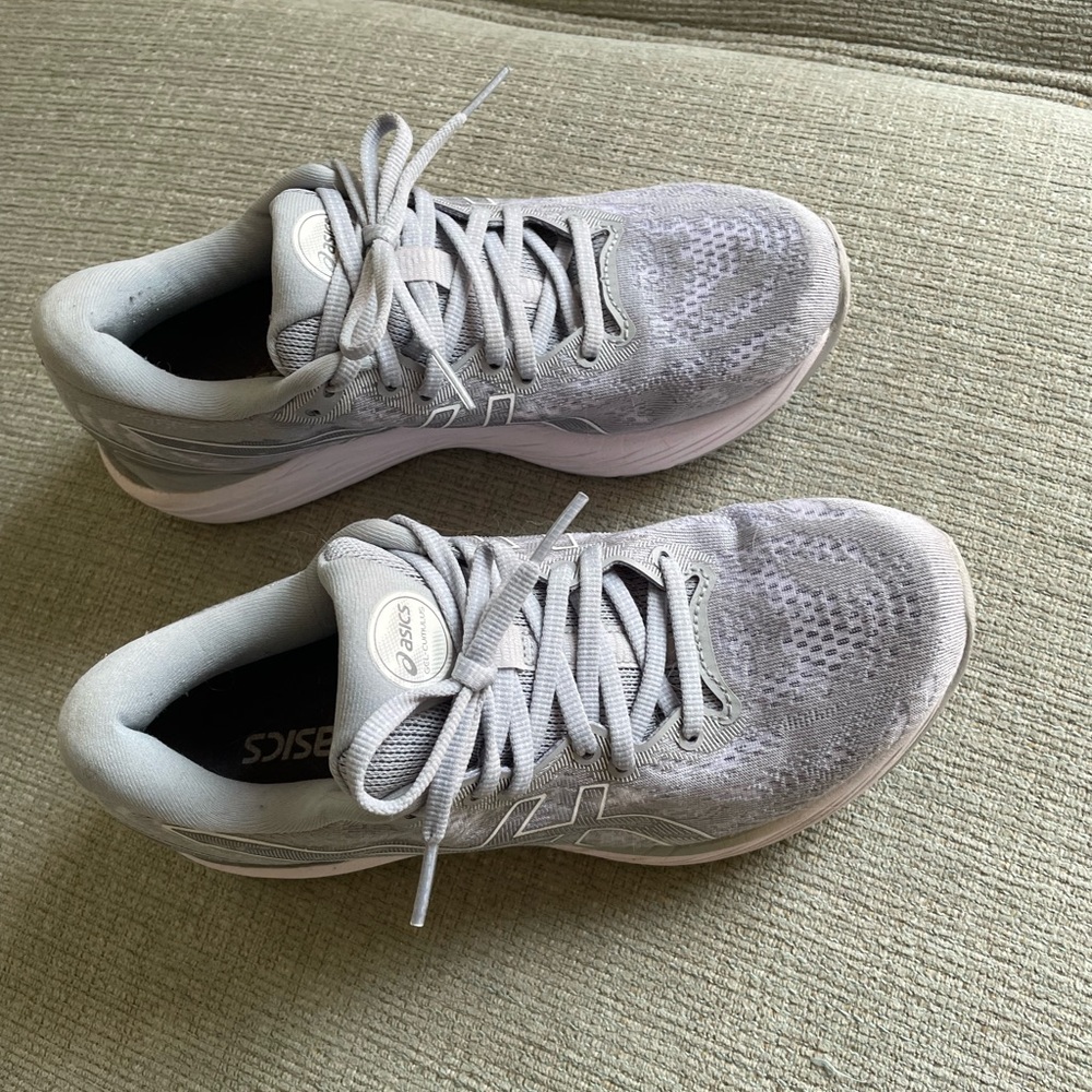 I I wore this tennis shoes  maybe twice